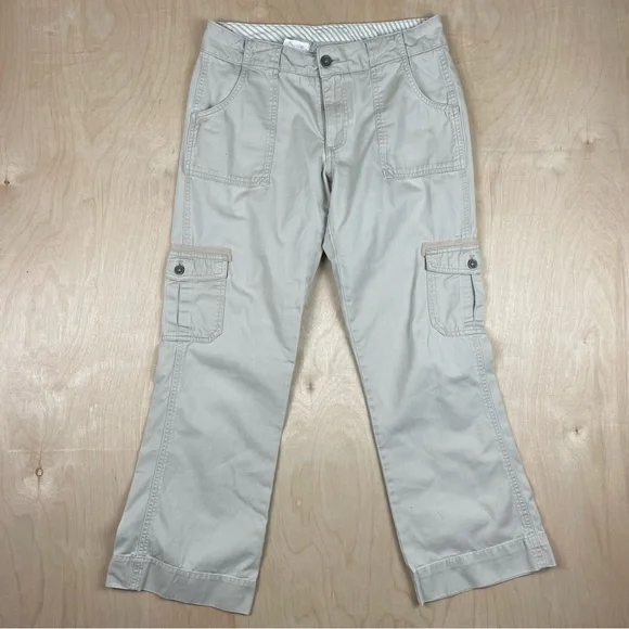 Carhartt Women's Khaki Y2K Multi-Pocket Cargo Pants Size 4 - Picture 6 of 6